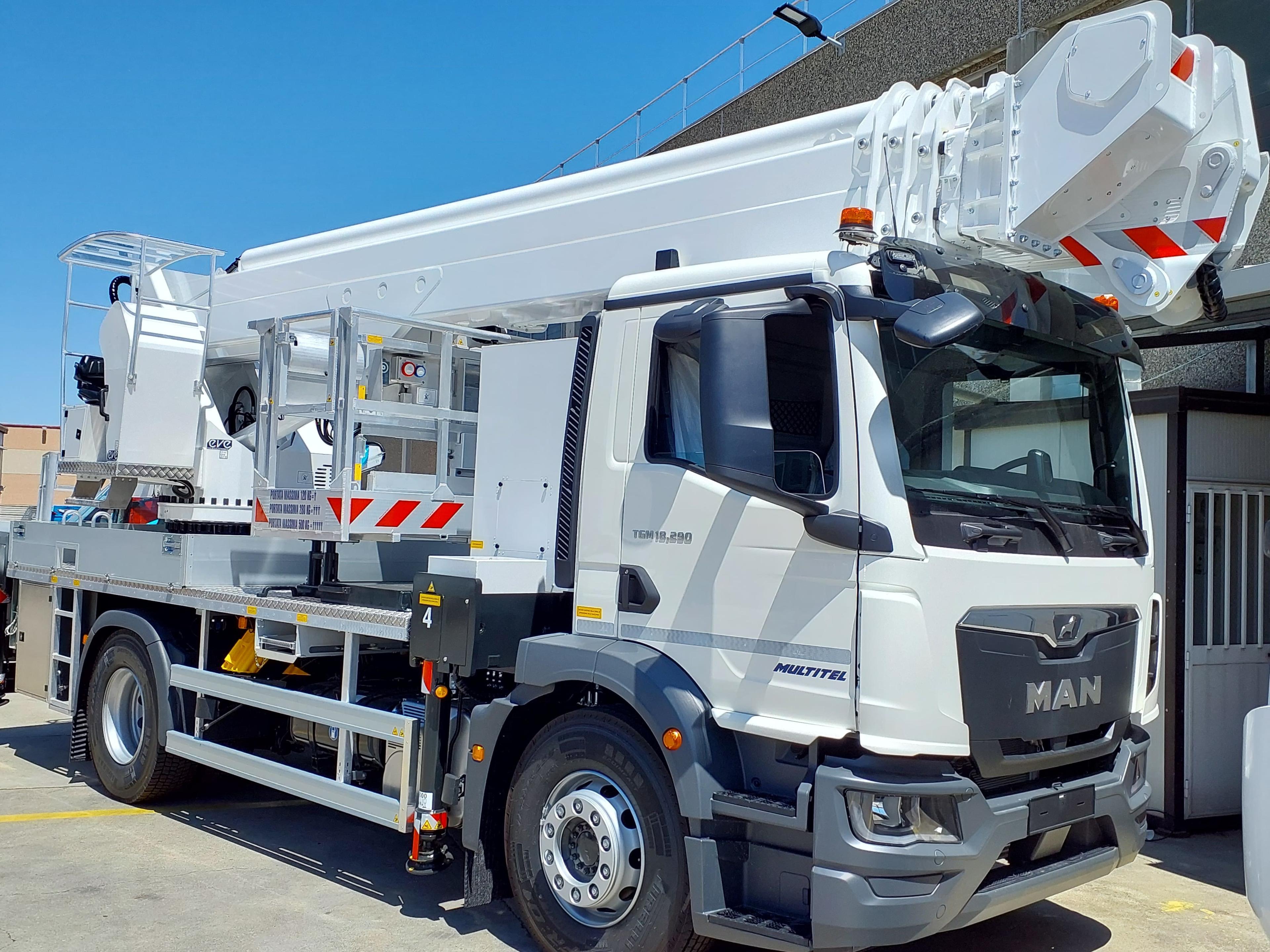 Nacela Autosasiu Multitel MJ 375 - Autosasiu MAN 4 x 4  de vanzare