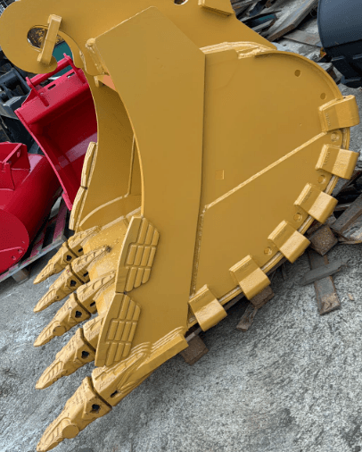 Cupa excavator UtilMAX Cupa cariera 1,3 mc, 1350 mm- - Excavator 21 - 23 t. de vanzare