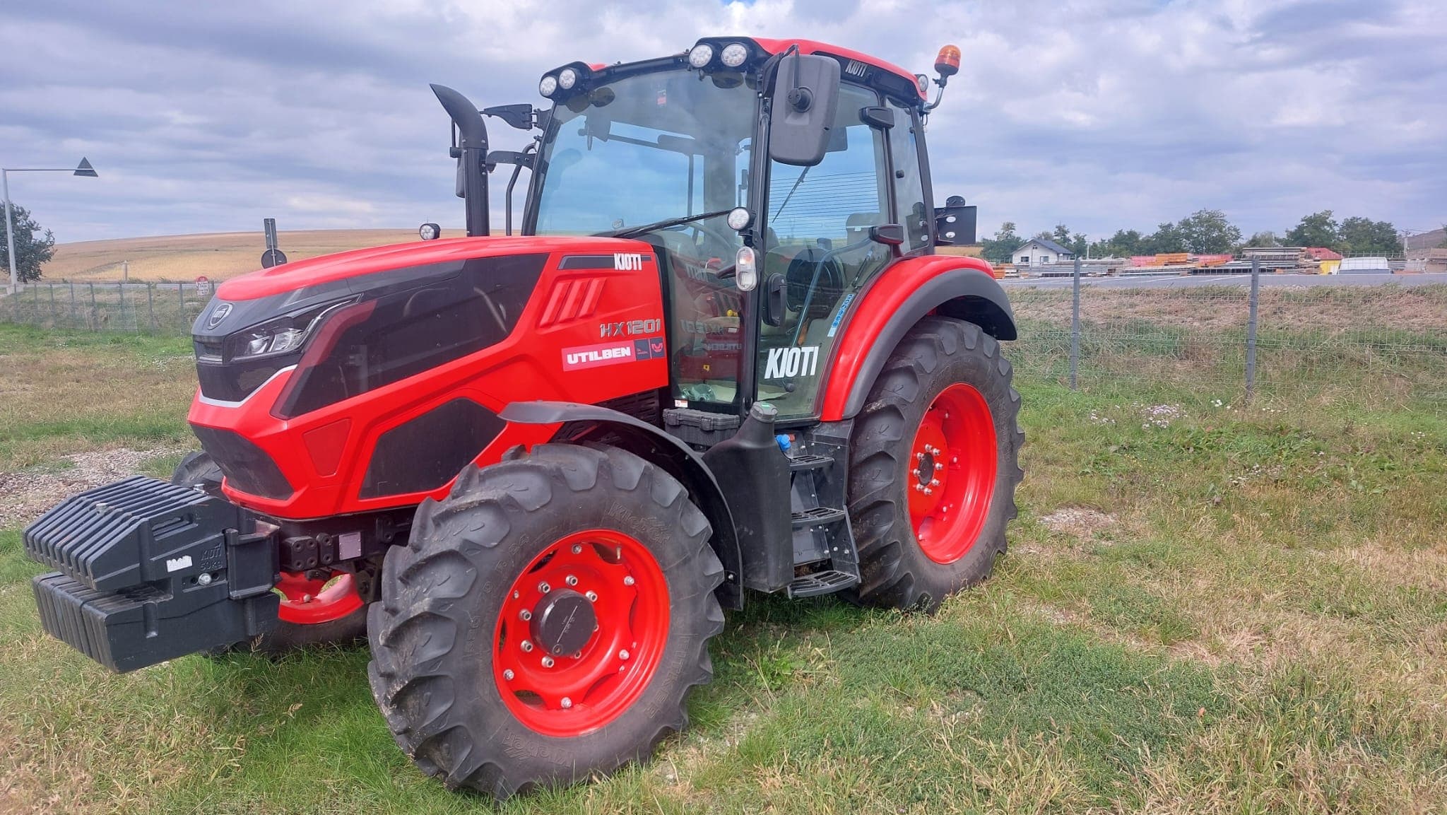 Tractor Kioti HX 1201PC-EU NEW  DEMO  de vanzare
