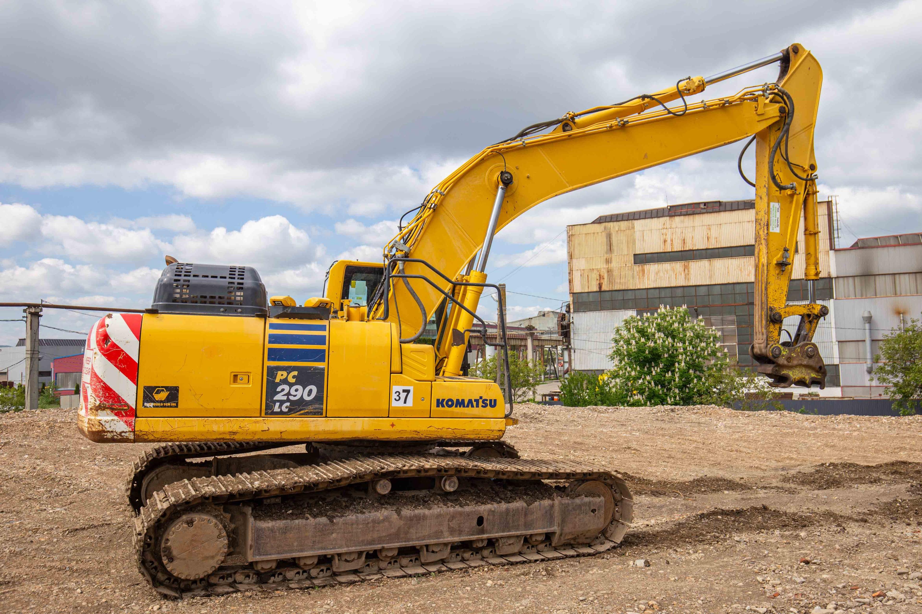 Excavator senile Komatsu PC 290LC-11 de vanzare