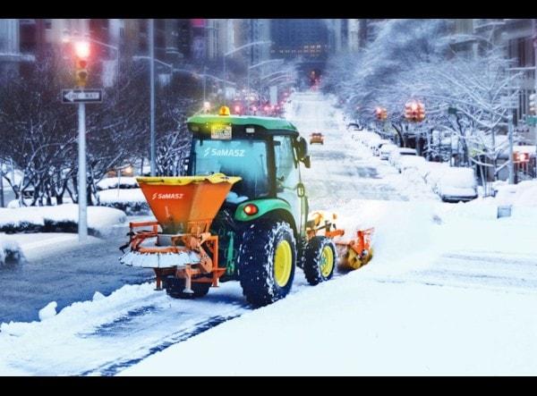Piese Pachete atasamente Samasz Lama de zapada Smart 220 tractoare + Raspanditor nisip Sand 600 de vanzare