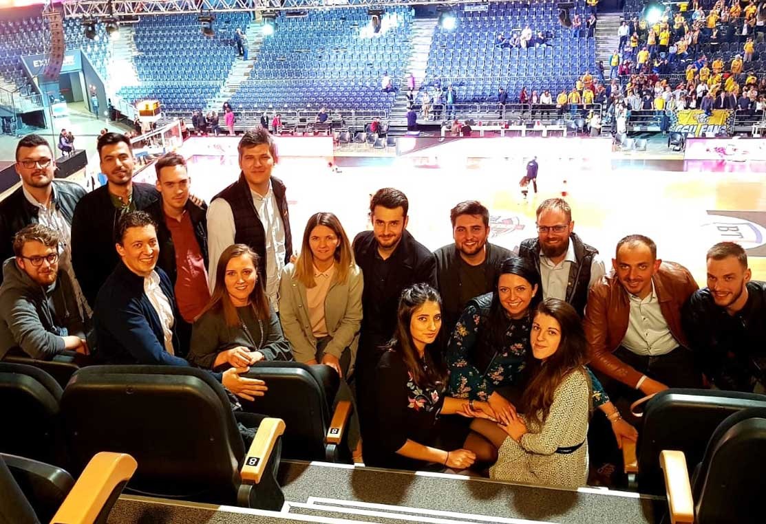 Poza team building Utilben 8