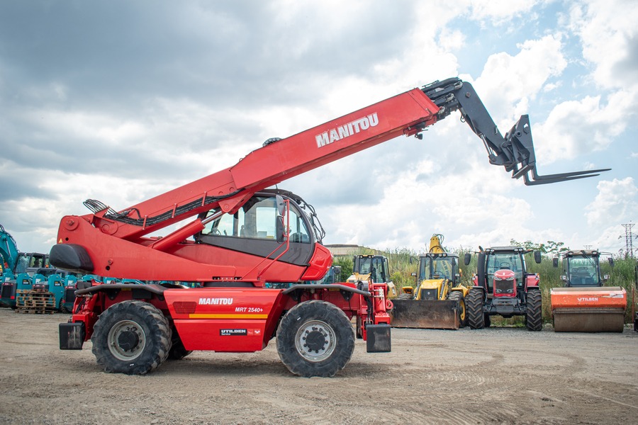 stivuitor telescopic manitou