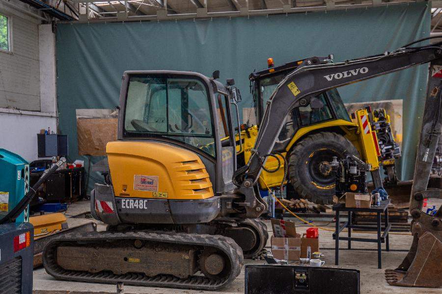 reparatii excavatoare galati