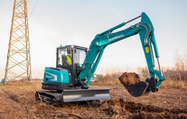 excavatoare compacte