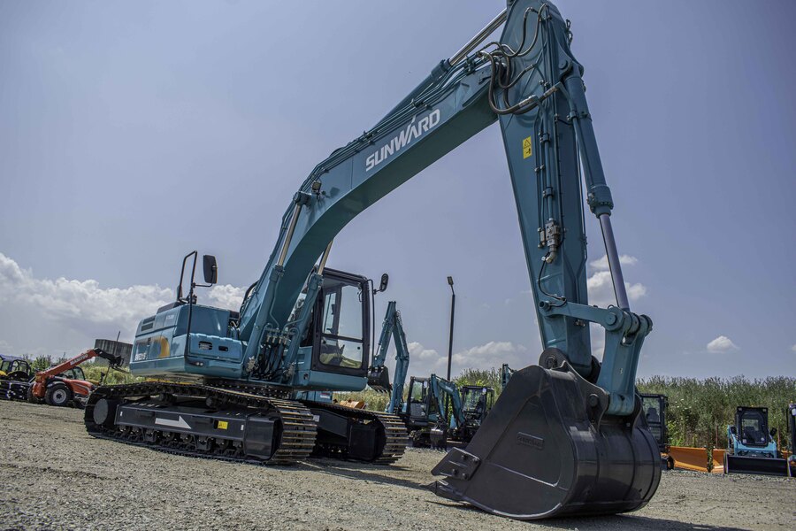 excavator sunward
