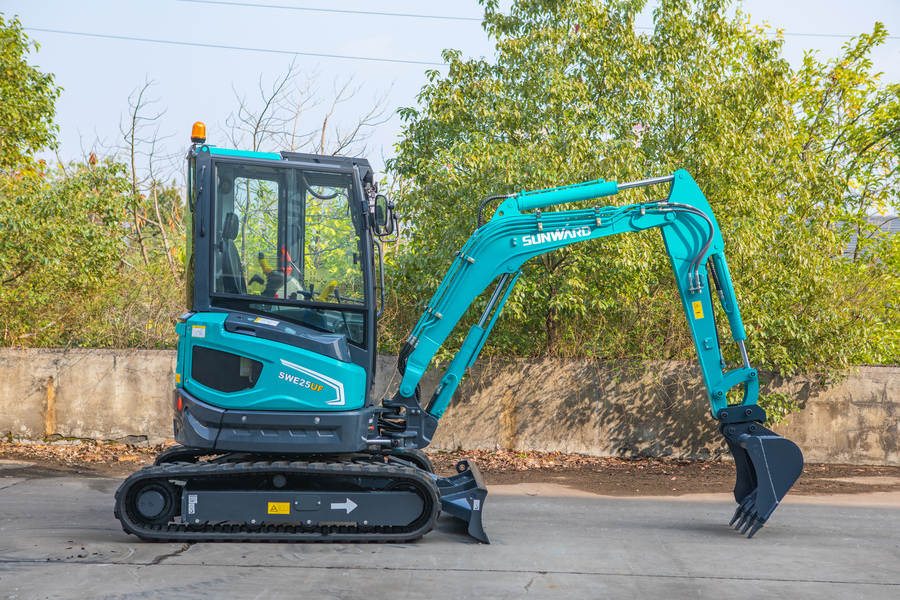 mini excavator Sunward peisagistica