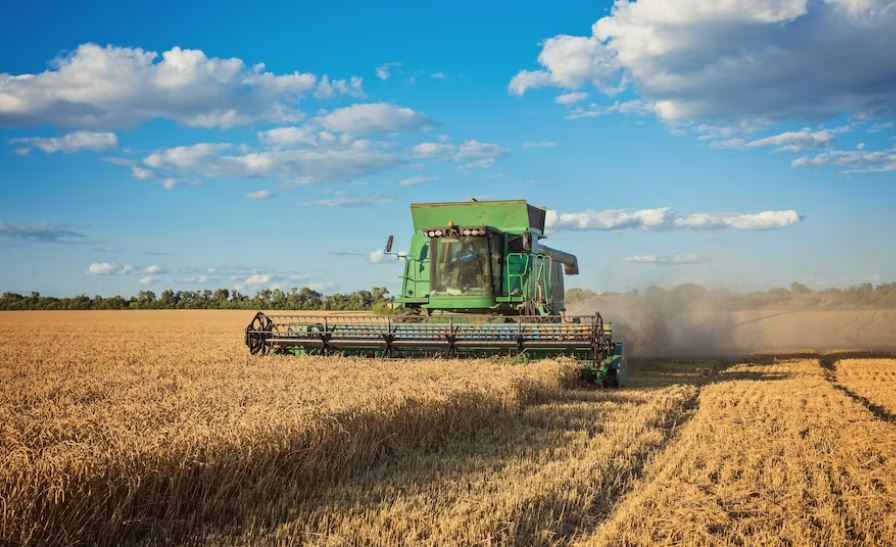 alege combina agricola dupa tipul de cultura