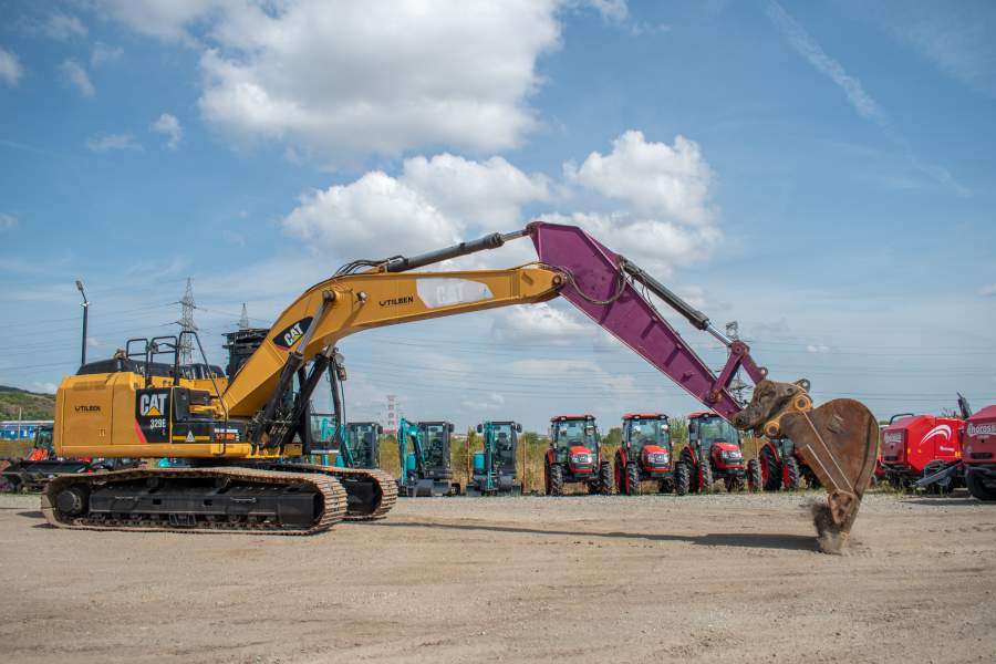 excavator pe senile verificat si inspectat de catre service