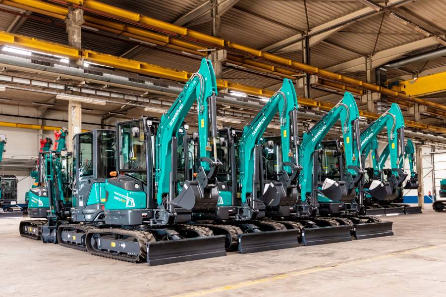 miniexcavatoare sunward in depozit
