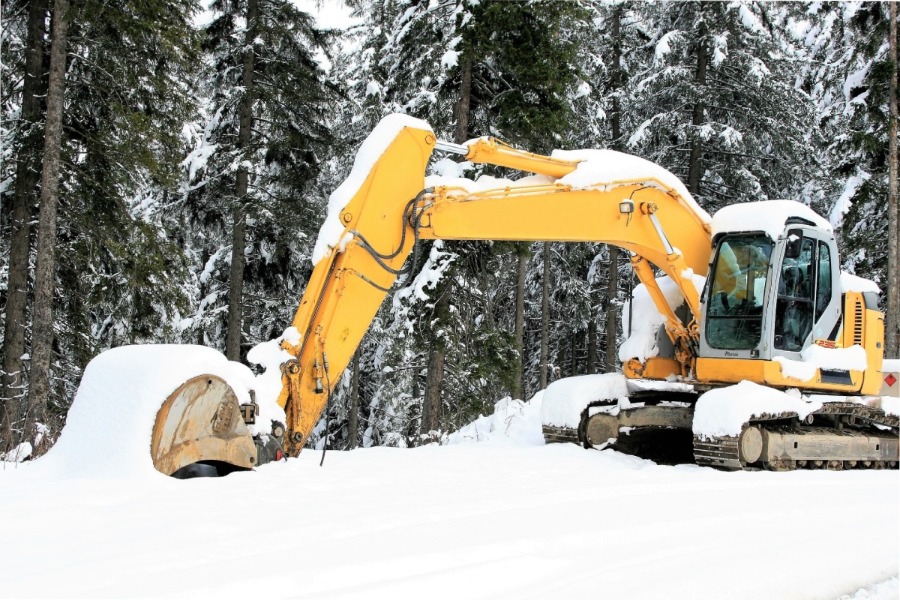 excavator iarna