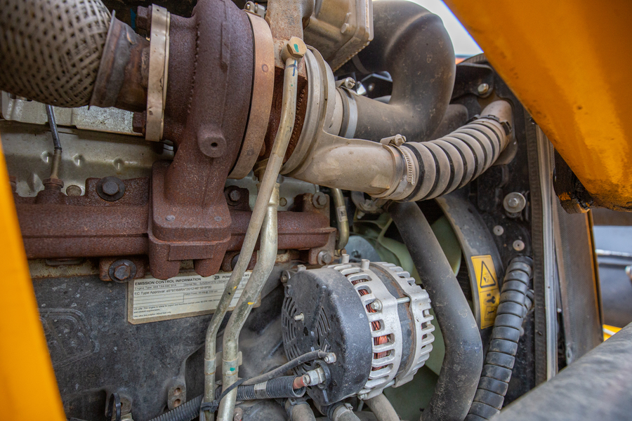 motor buldoexcavator sh