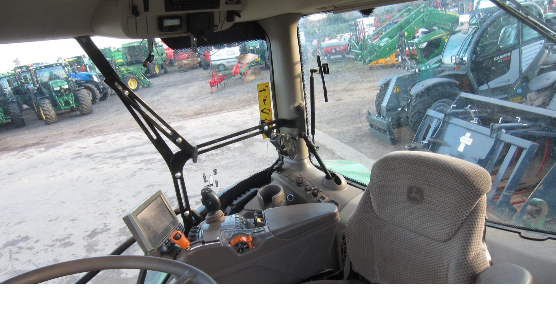 John Deere 6195R