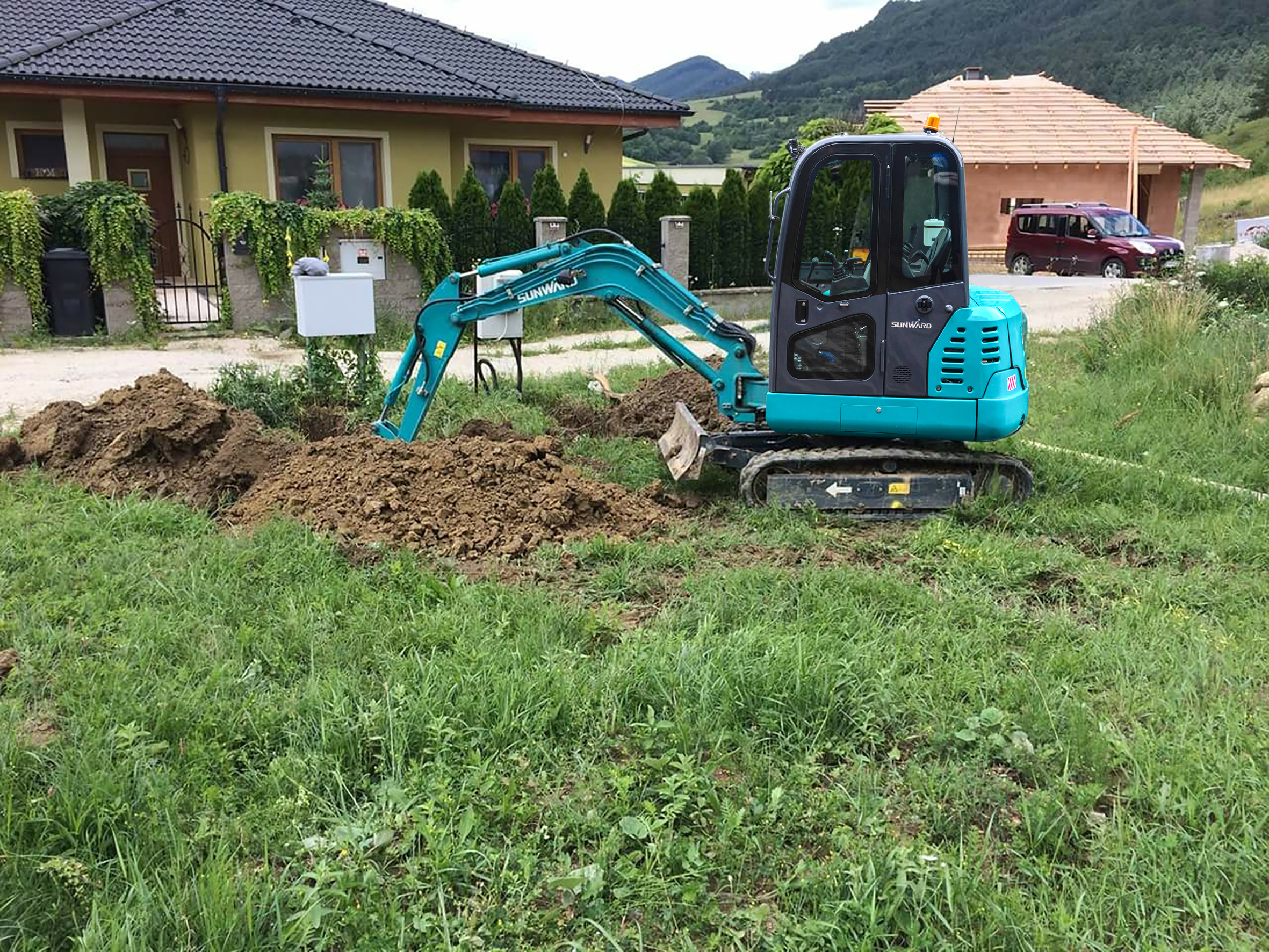 închiriere mini excavator