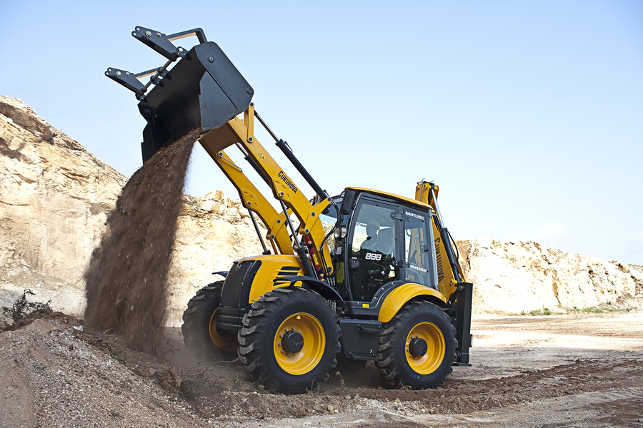 buldoexcavator pe santier
