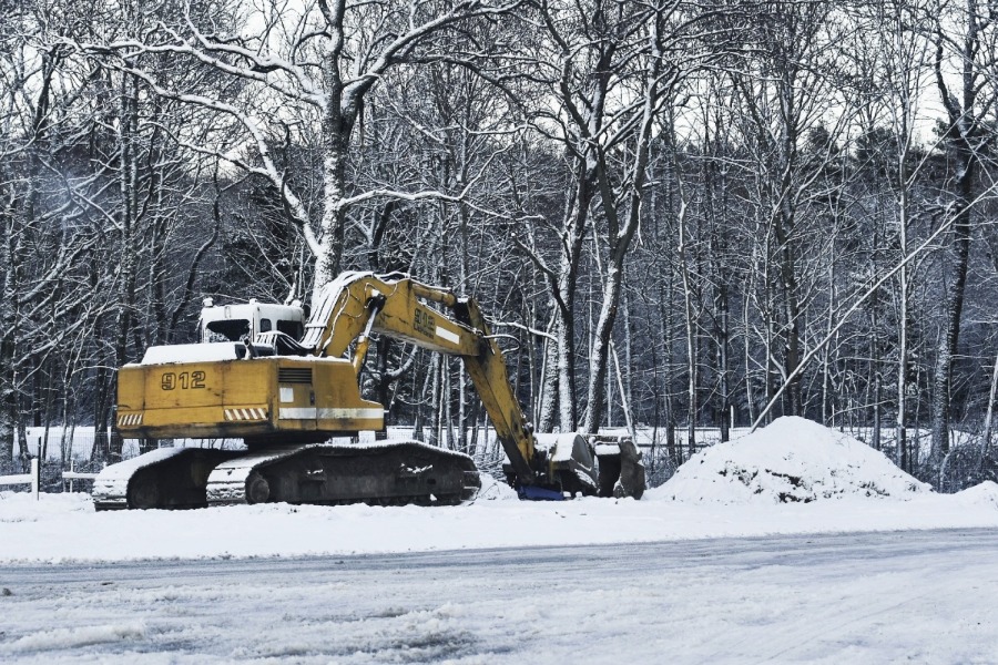 excavator iarna